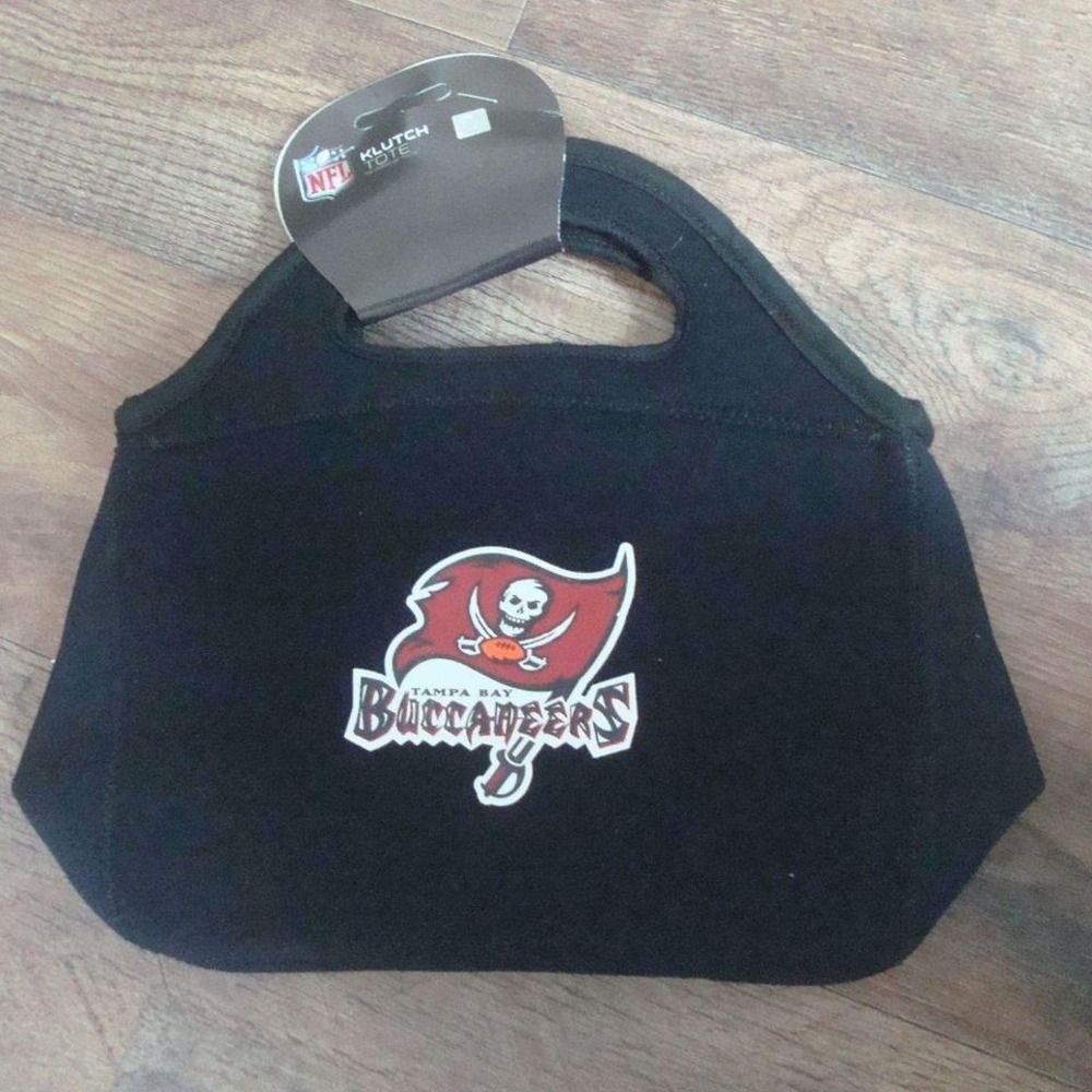 TAMPA BAY BUCCANEERS 10X11 BAG PURSE VINTAGE ZIPPER L4